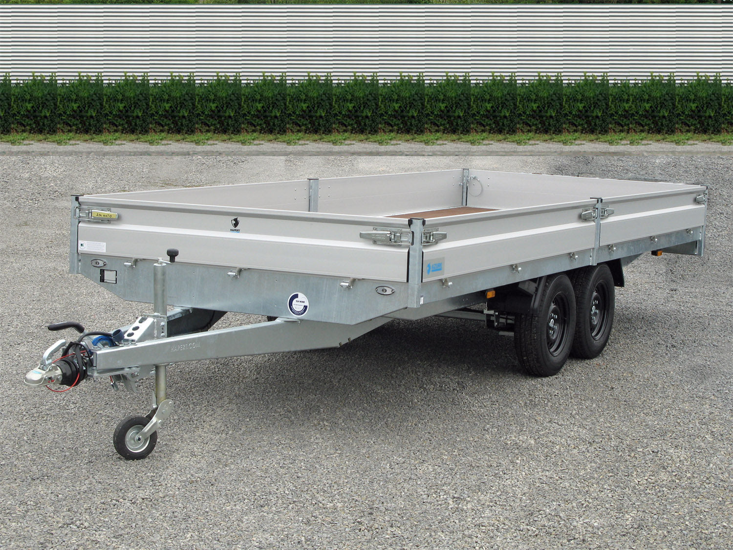 Hapert Azure H-2 – 3500 – 5050 x 2000 Parabelfederung – Bereifung 185R14C – Bild 1