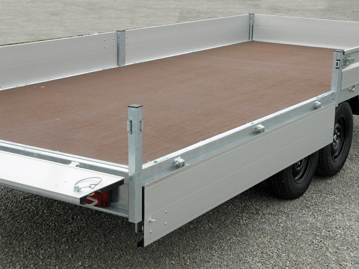 Hapert Azure H-2 – 3500 – 6050 x 2400 Parabelfederung – Niedriges Fahrwerk – Bild 7