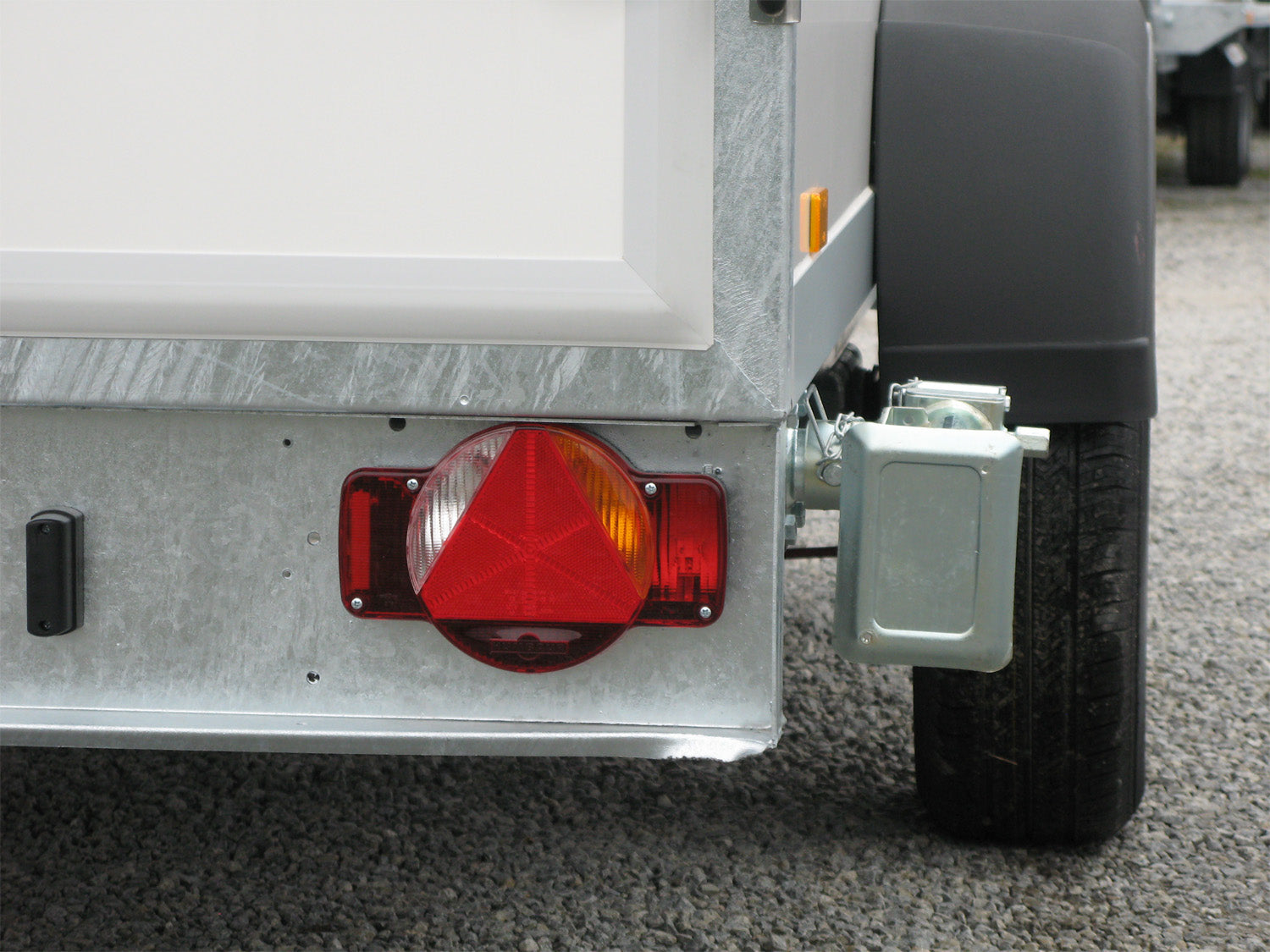 Humbaur HGK 13 27 16 – 21 PF60 Deluxe Kühlanhänger mit hochwertiger Isolierung – Bild 6